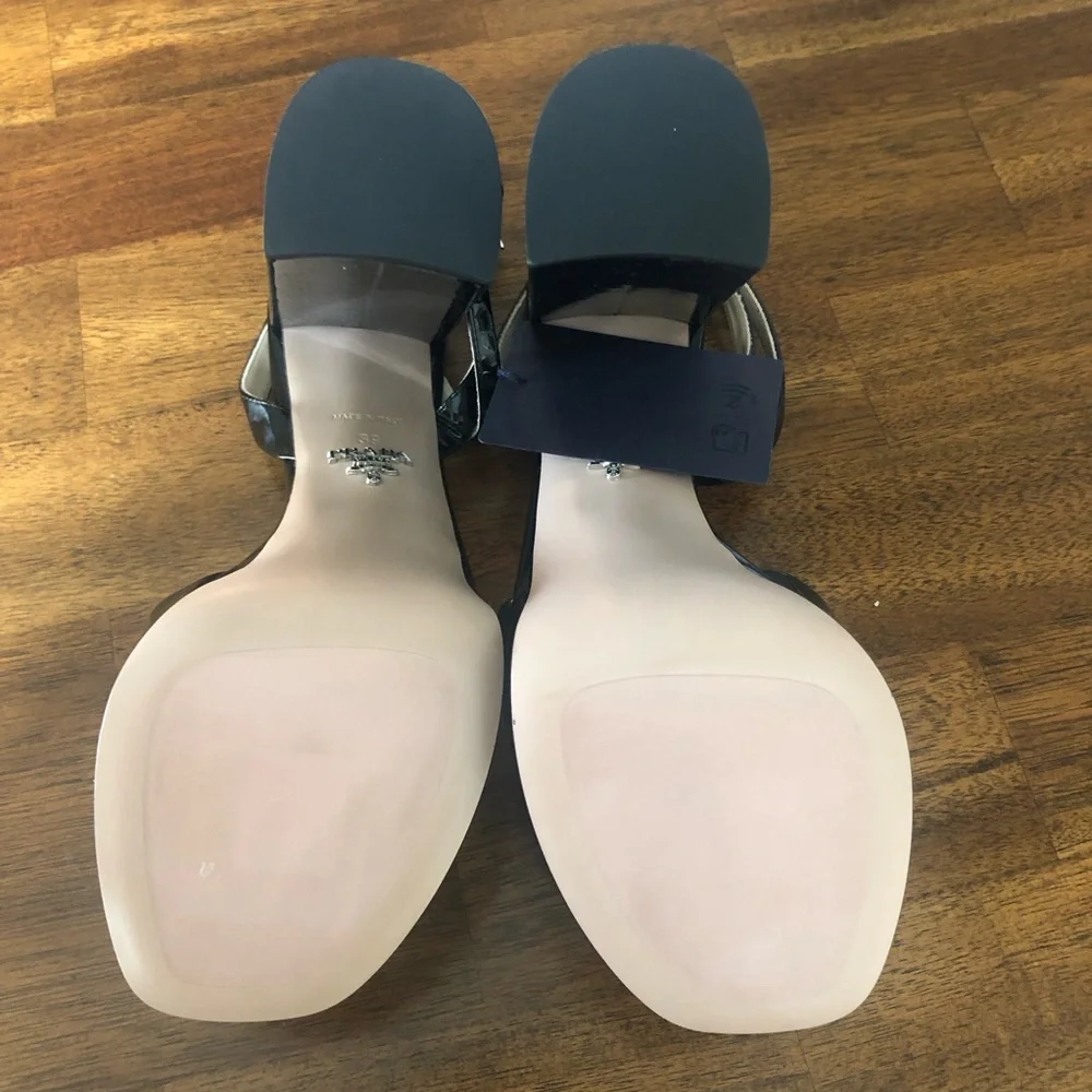 NIB $1290 Prada Patent Platform Sandal in BLACK Patent, Size 9US / 39EU